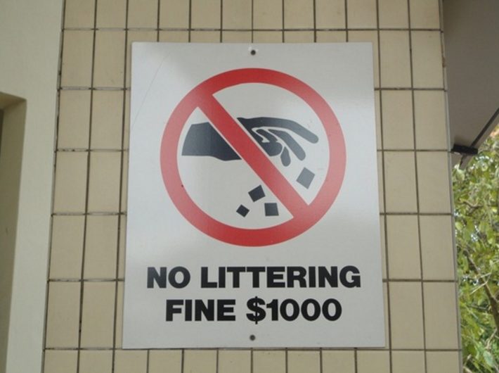 以下16件事情在新加坡竟然是犯法的！！！每个在新加坡的人必读 🇸🇬新加坡省钱皇后皇后情报局